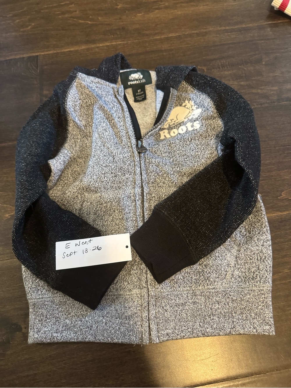 Roots sweater